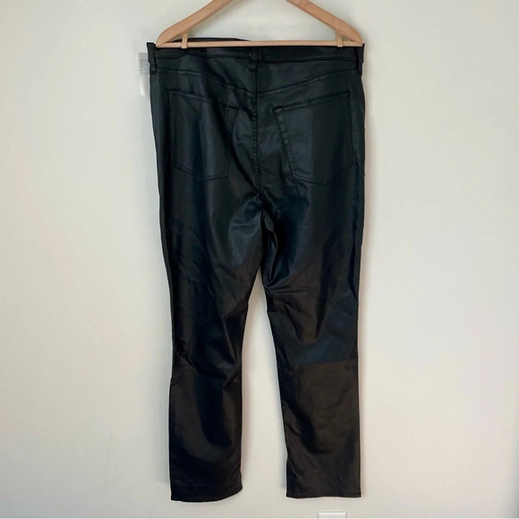 Abercrombie and Fitch Curve Love Ultra High Rise 90s Slim Straight Jean  Black - Picture 2 of 6